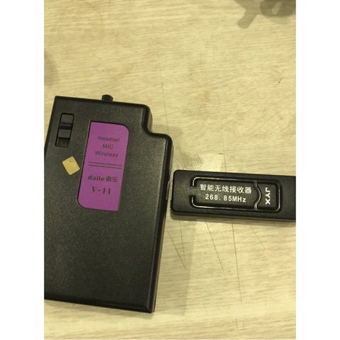 Micro Trợ Giảng Không Dây Aige V11