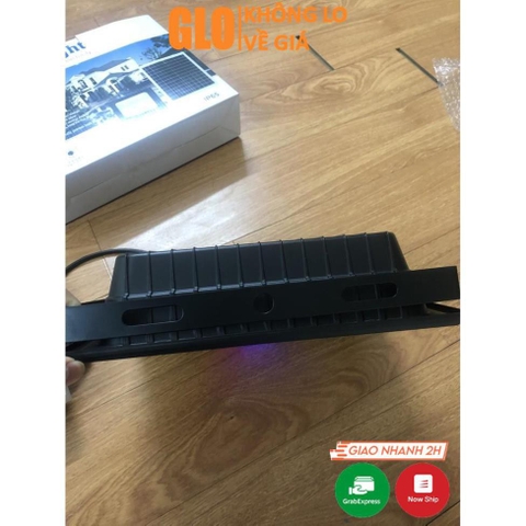 Đèn Pha Năng Lượng Mặt Trời Solar Light 200w