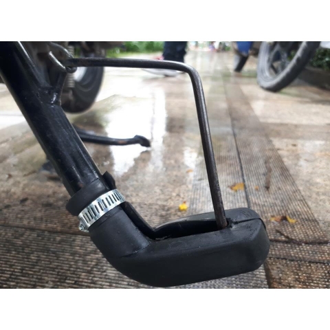 Bọc Cao Su Gắn Chân Chống Xe Máy Bảo Vệ Nền Nhà Và Móng Chân