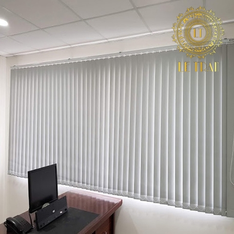 Rèm Lá dọc trơn bóng