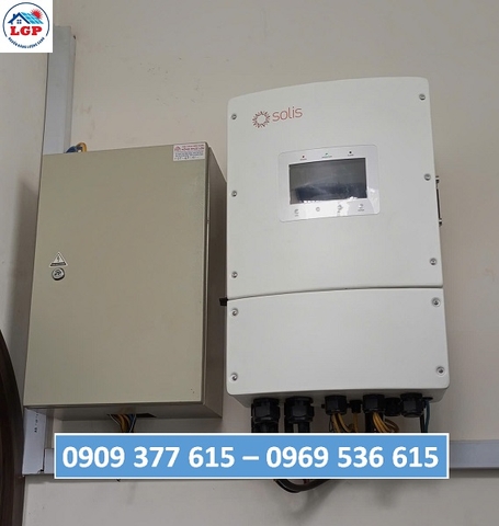 Kỹ thuật Lê Gia Phát đã thực hiện công tác kiểm tra và bảo trì định kỳ hệ thống điện năng lượng mặt trời tại Công ty Rau củ Monari