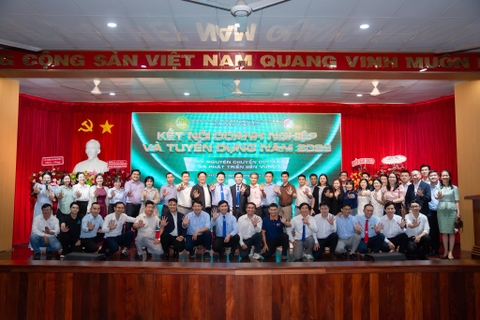 Lê Gia Phát đồng hành cùng sinh viên Đại học Nông Lâm TP.HCM trong chương trình kết nối doanh nghiệp