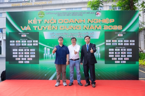 Lê Gia Phát tham gia sự kiện Kết nối Doanh nghiệp và Tuyển dụng 2026 tại Đại học Nông Lâm TP.HCM, kết nối sinh viên ngành kỹ thuật với cơ hội việc làm trong lĩnh vực điện mặt trời và năng lượng tái tạo.