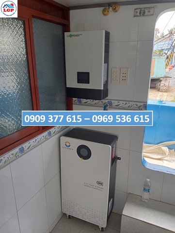 Lê Gia Phát thi công điện mặt trời Offgrid cho sà lan tại Bến Tre