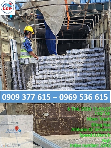 Vật tư dự án điện mặt trời Dongjin được tập kết tại công trình