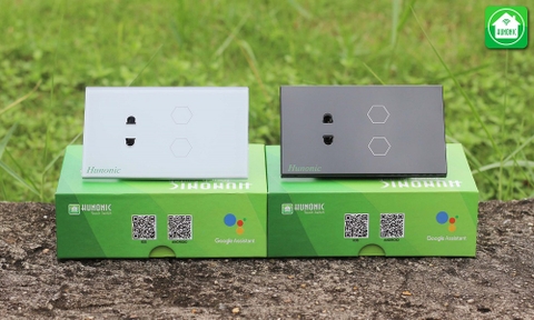 Công tắc thông minh kèm ổ cắm màu đen