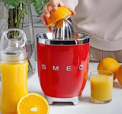 Máy vắt cam SMEG CJF01RDEU màu đỏ/bảo hành 12 tháng