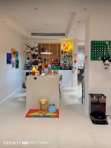 Robot hút bụi Deebot X8 pro omni