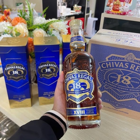 CHIVAS 18 dành cho thị trường Đức- ĐẲNG CẤP ĐẾN GIỌT CUỐI CÙNG (700ml)