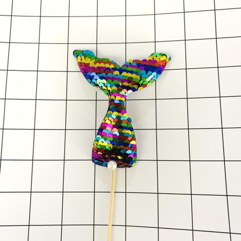 หลากสีหางปลาสีแดง