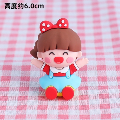 รูปปั้นสาวน้อยแสนสุขสวมโบว์สีแดง (เรซินสวยงาม)