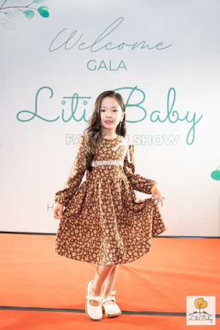 Váy len cho bé gái mùa thu đông 2018 Váy trẻ em mới phiên bản Hàn Quốc của  váy mùa đông Váy kẻ sọc lớn cho bé | Lumtics | Lumtics -