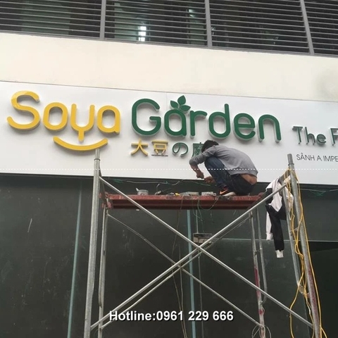 Làm biển quảng cáo tại Quỳnh Mai