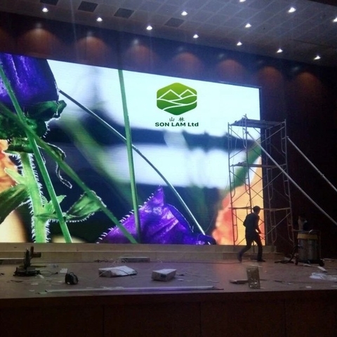 Lắp đặt màn hình Led