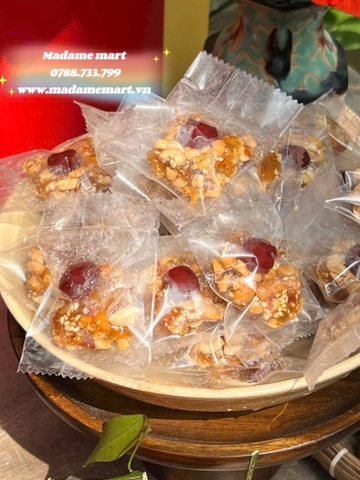 MỨT KHÓM CHÙM RUỘT (Hủ 500G)