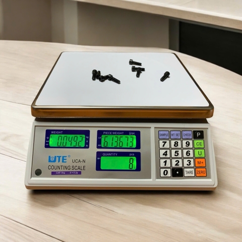 Cân đếm số lượng điện tử 30KG UCA-N