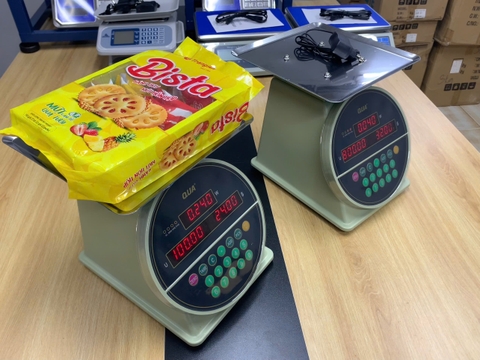 Cân điện tử 30KG Q1 tính tiền