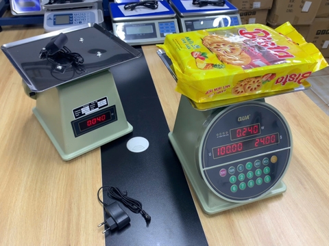 Cân điện tử 30KG Q1 tính tiền