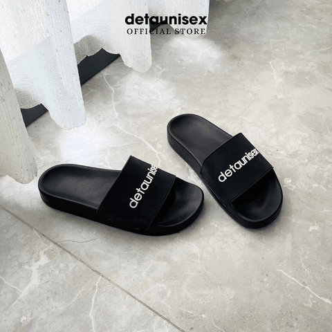 Dép quai ngang Slide Logo Detaunisex dập nổi đế PU đi mưa màu Đen - DEPU01