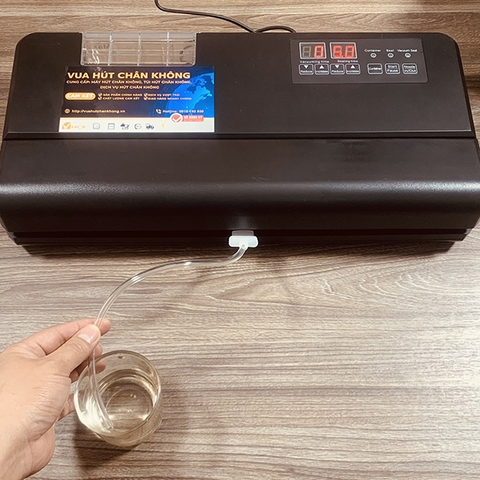 máy hút chân không p400