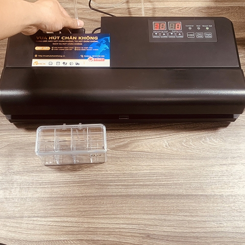 máy hút chân không p400