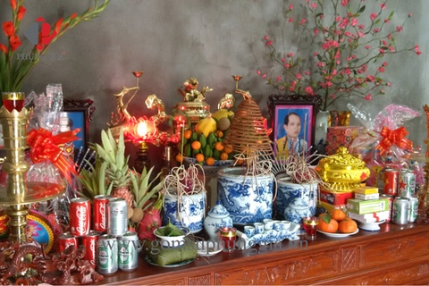 Tự bốc bát hương cho gia đình như thế nào?