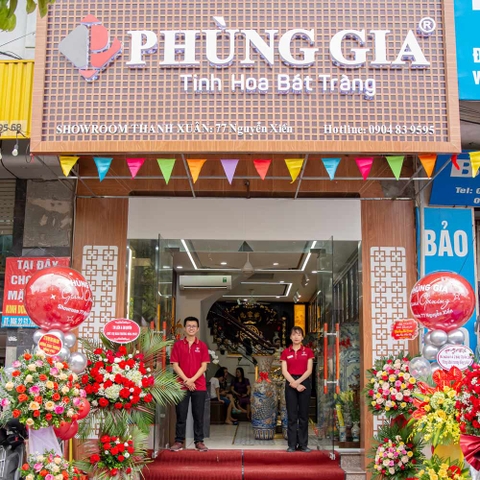 TƯNG BỪNG KHAI TRƯƠNG SHOWROOM THANH XUÂN