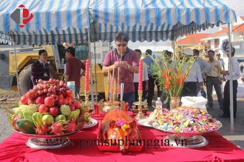 Nghi Lễ Thờ Cúng Tổ Tiên Trong Ngày Làm Nhà, Động Thổ Như Thế Nào?