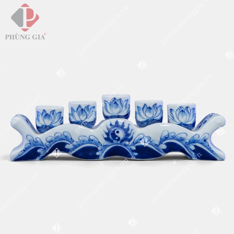 Kỷ 5 chén dáng ngai - Sen nổi