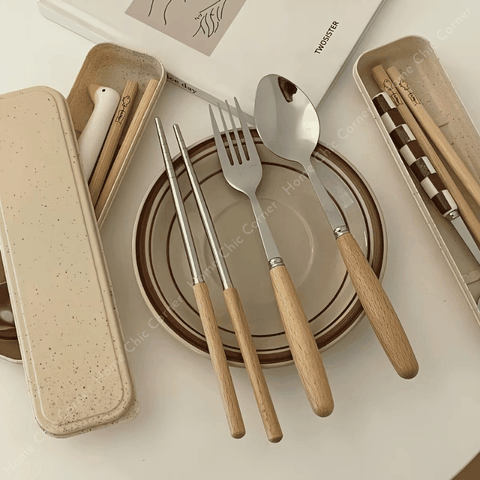 Set đũa muỗng nỉa cán gỗ (kèm hộp)