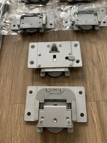 TD51 - Phụ kiện cửa lùa giảm chấn cho tủ áo