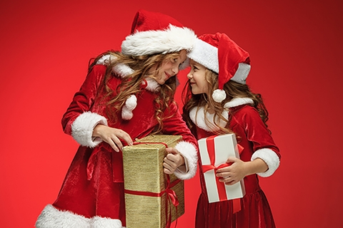 Nên tặng quà giáng sinh gì cho bạn gái mới quen?