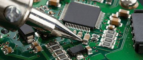 Nguyên nhân và cách xử lý màn hình remote máy lạnh không hiển thị