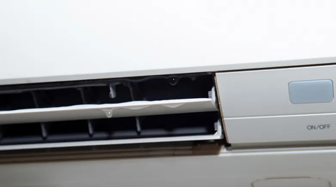 Vệ sinh máy lạnh bao lâu 1 lần? Tần suất chuẩn cho từng môi trường sử dụng