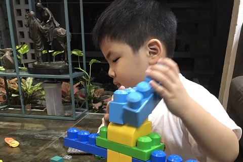 Nhân Tết Thiếu Nhi 1-6, Cha mẹ có tôn trọng quyền lợi của trẻ em?