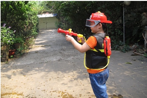 Cách bảo vệ trẻ khỏi cháy nổ