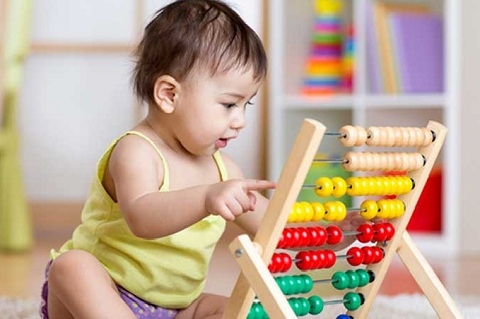 Cách chọn đồ chơi thông minh cho trẻ