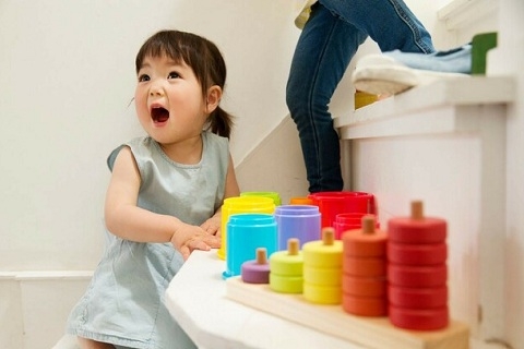 Trẻ hiếu động quá mức và biện pháp vui chơi phù hợp