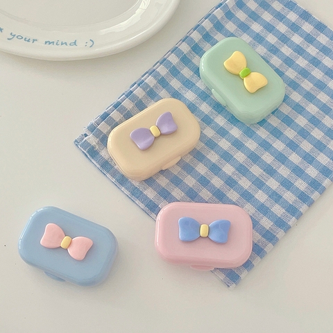 Khay gương gắn nơ kèm dụng cụ đeo