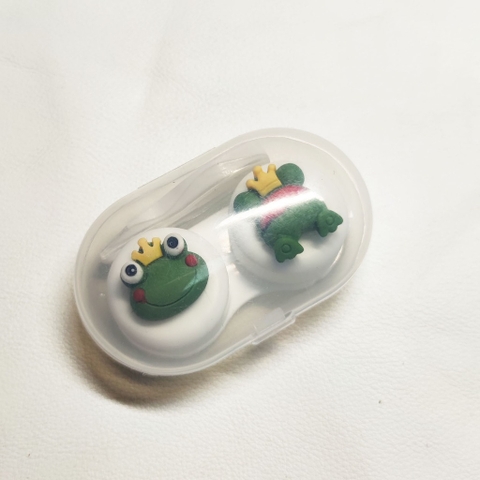 Khay đơn Hoạt Hình LUNA EYES kèm dụng cụ đeo lens