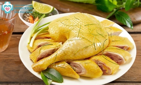 Sinh Mổ Ăn Thịt Gà Được Không? Giải Đáp Chi Tiết Cho Mẹ Sau Sinh