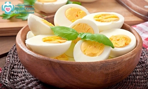 Sinh Mổ Ăn Trứng Gà Được Không? Giải Đáp Chi Tiết Và Khi Nào Nên Ăn