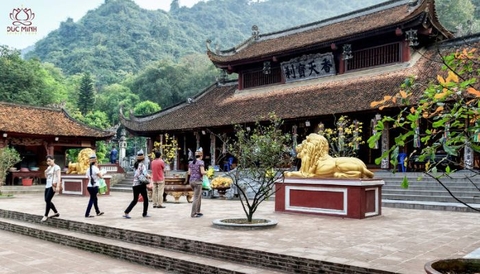 Du Lịch Tâm Linh và Văn Hóa: Hành Trình Khám Phá Tín Ngưỡng và Di Sản Văn Hóa