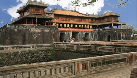 Tour Khám Phá Huế: Du Lịch Hoàng Thành