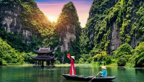 10 DAYS DISCOVERING AWESOME VIETNAM