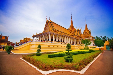 20 DAYS DISCOVERING VIETNAM, CAMBODIA & THAILAND