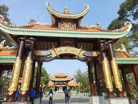 10 DAYS DISCOVERING VIETNAM IN AUD
