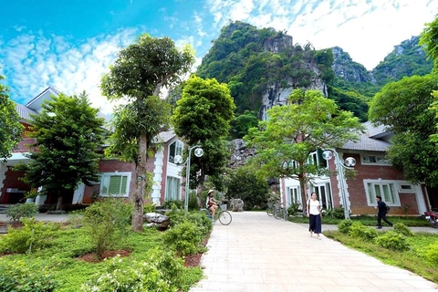 Tour Làng Sỏi Resort in Farm 2 Ngày 1 Đêm Team Building Thú Vị
