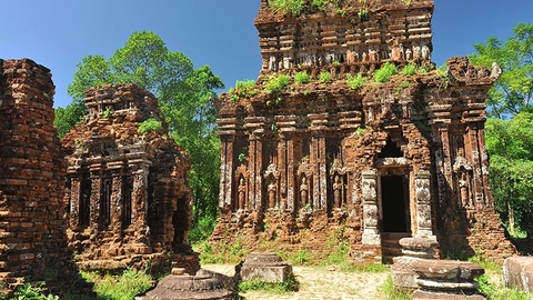 16 DAYS DISCOVERING AWESOME VIETNAM HANOI - NINHBINH - HALONGBAY - HOIAN - DANANG - BANAHILL