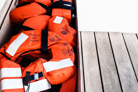 Cách vệ sinh, bảo quản và bảo quản áo phao đúng cách